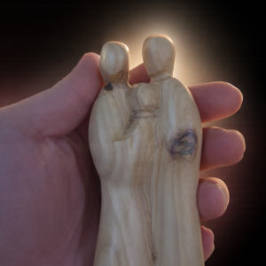 Sacra Famiglia "Abbraccio" in Legno d'Ulivo di Betlemme - Arte Sacra Stilizzata